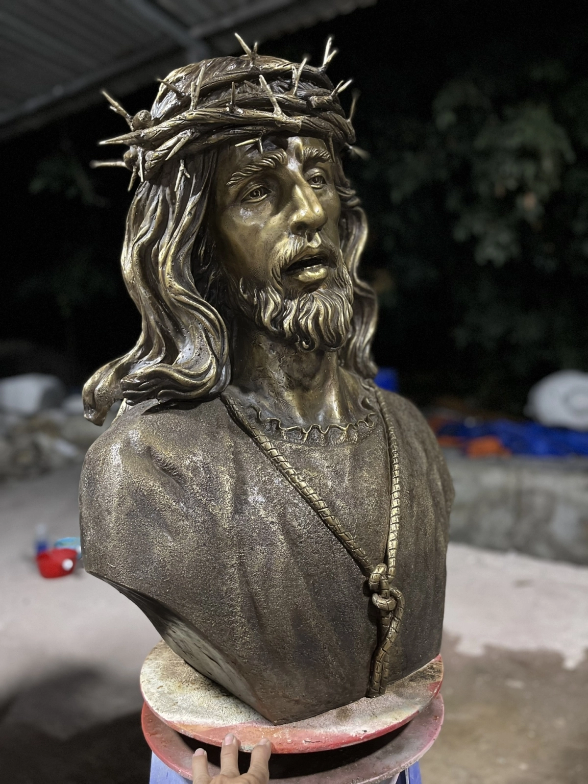 Chân Dung Chúa Cao 72 cm Bằng Đồng Vàng