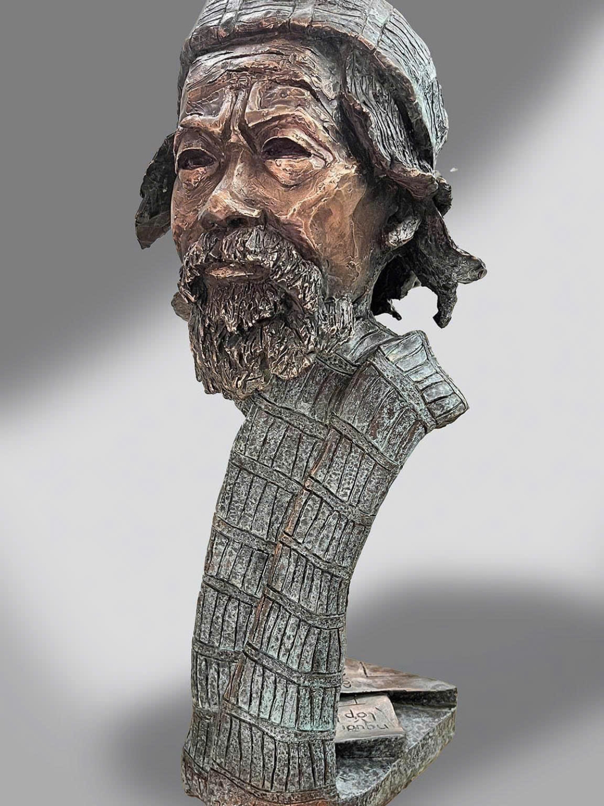 Chân Dung Đồng Đỏ Patina - Tác Giả Hoạ Sĩ Cường Tuse