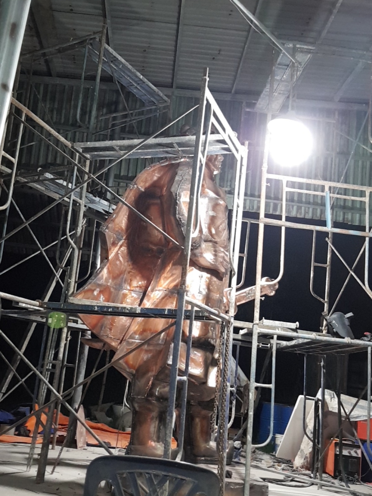Tượng Đài Thiên Hộ Võ Duy Dương