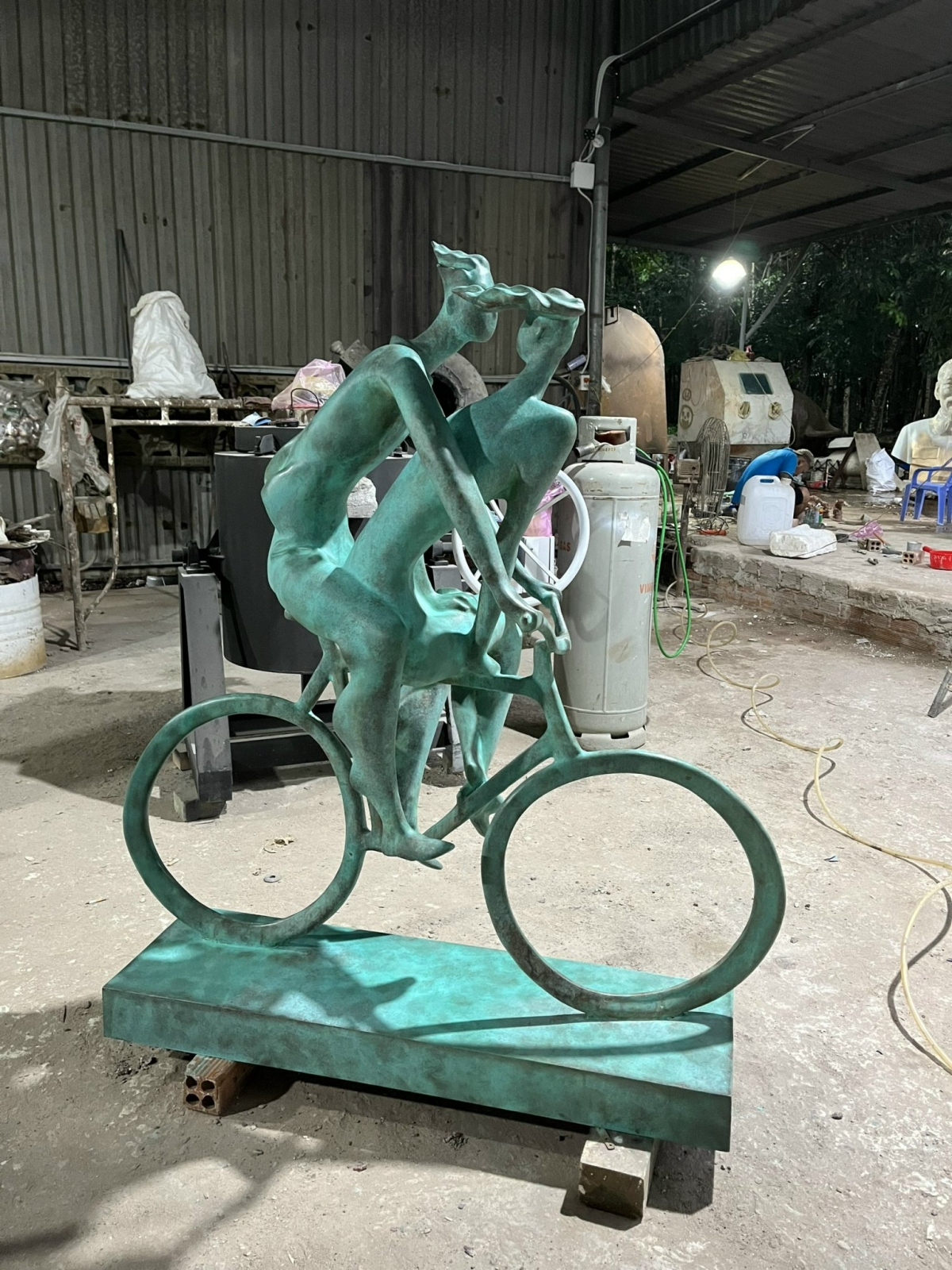 Tác Phẩm Triển Lãm Của NĐK Nguyễn Hoàng Ánh - Nguyên Trưởng Khoa Điêu Khắc ĐH Mỹ Thuật