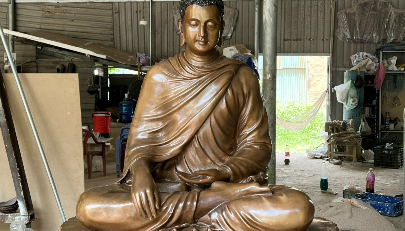 Tượng đồng dùng lâu có bị xuống màu không? Cách xử lý?