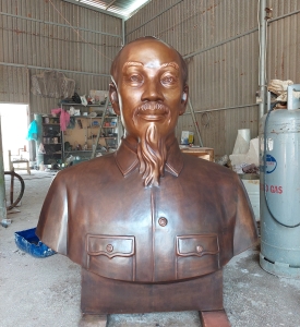 Chân Dung Bác Hồ Bằng Đồng Cao 1,4 Mét