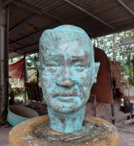 Chân Dung Bằng Đồng Thầy Lê Văn Đệ