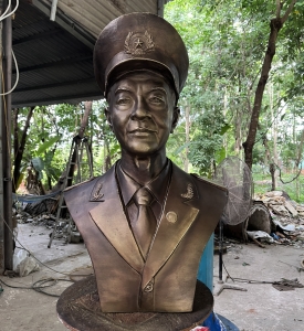 Chân Dung Đồng Chí Mai Chí Thọ Tại Bảo Tàng Côn Đảo