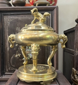 Lư Đồng Xông Trầm