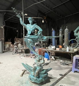 Tác Phẩm Triển Lãm Báo Cáo TP. HCM 2024 - Tác Giả: Phạm Hiếu Thảo