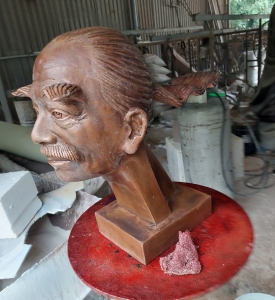 Tượng Chân Dung Do Tác Giả Nguyễn Hồng Hưng Sáng Tác