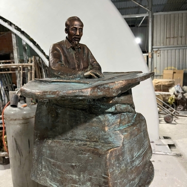 Tìm cơ sở đúc tượng đồng Bác Hồ uy tín? Liên hệ Đỉnh Thiên