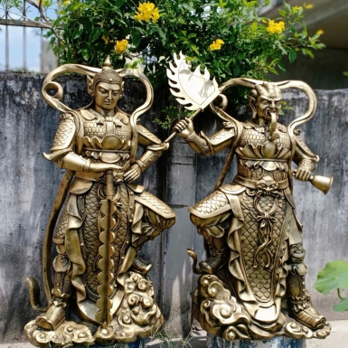 Sự sáng tạo của nghệ nhân thể hiện qua tượng đồng hộ pháp