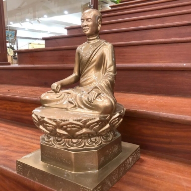 Tượng đồng Phật Hoàng Trần Nhân Tông - Biểu tượng Phật giáo Việt Nam