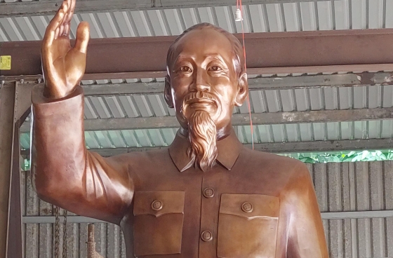 Mua tượng Bác Hồ bằng đồng giá tốt tại địa chỉ đáng tin cậy