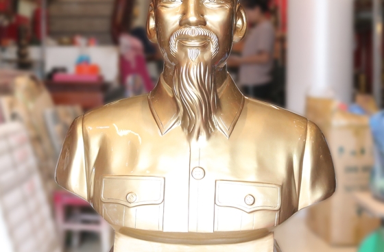 Tượng đồng Chủ tịch Hồ Chí Minh phù hợp đặt ở đâu?