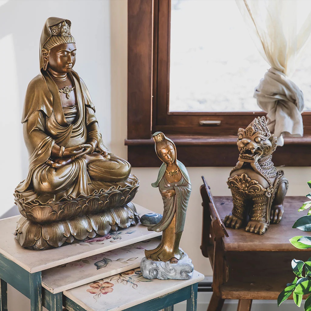 Tượng Quan Âm bằng đồng